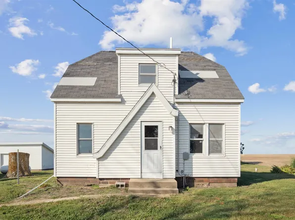 9354 E 53rd Rd, Clarence, IA 52216