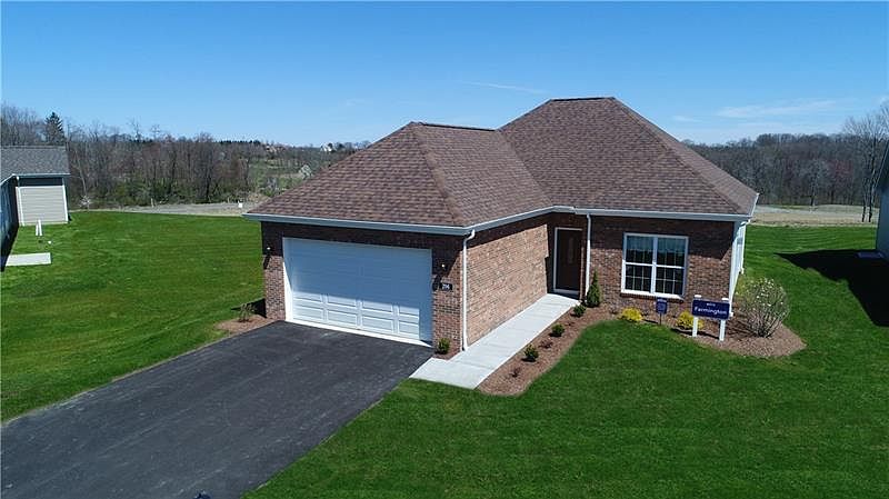 1st image of 206 Muirfield Ct #117
