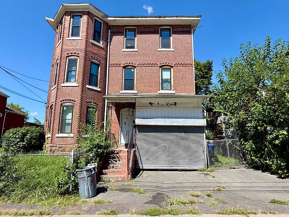 59 East St #3
