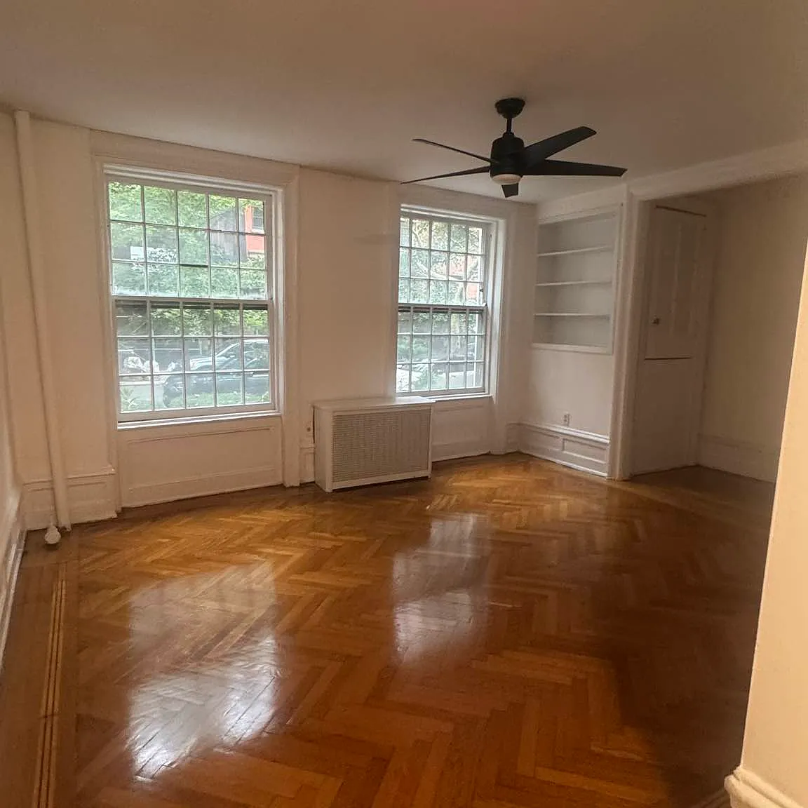 34 Monroe Place — Photo 1