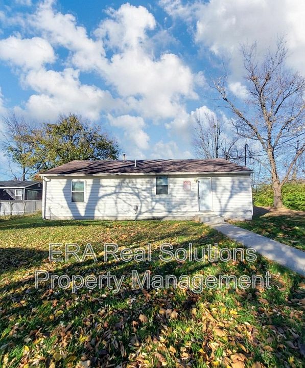 1st image of 2967 E 8th Ave