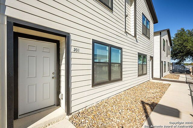 1st image of 8719 Wurzbach Rd #201
