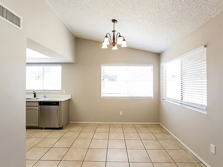 6933 W Nicolet Ave — Photo 7