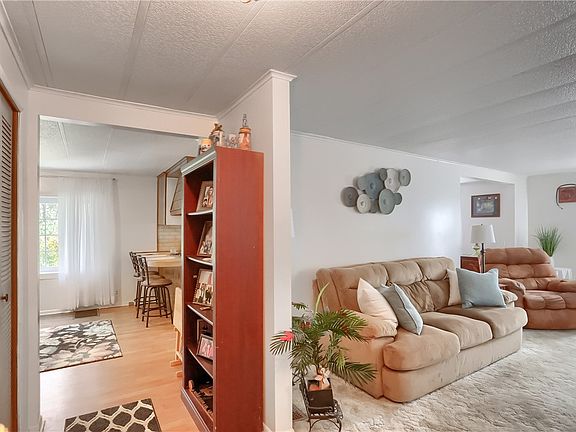5th image of 513 Tioga Dr