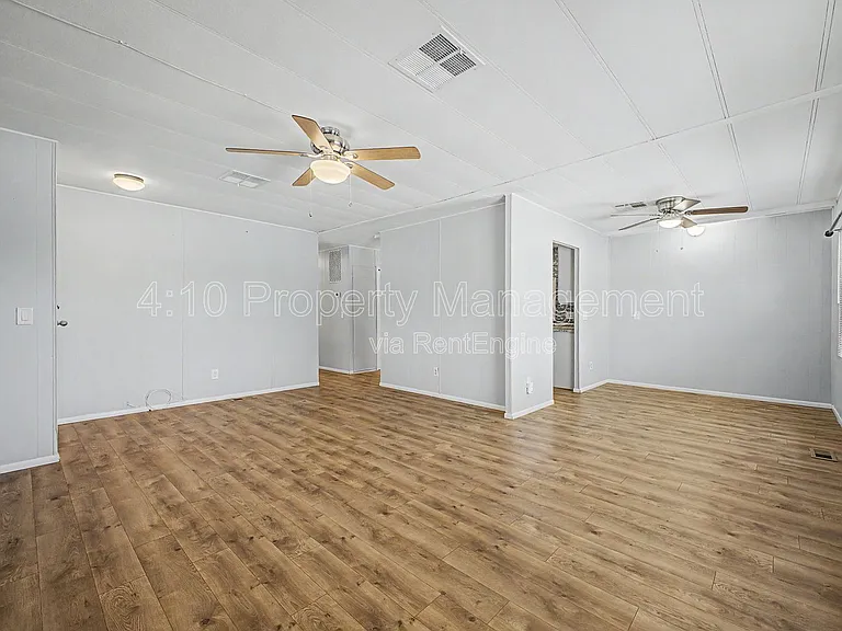462 S 80th Pl — Photo 11