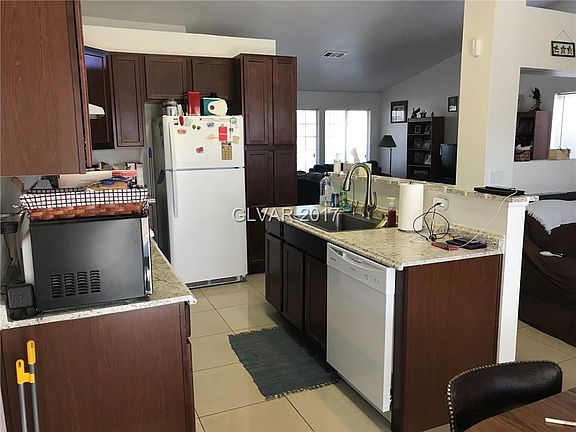5th image of 2923 Silver Canyon Ln