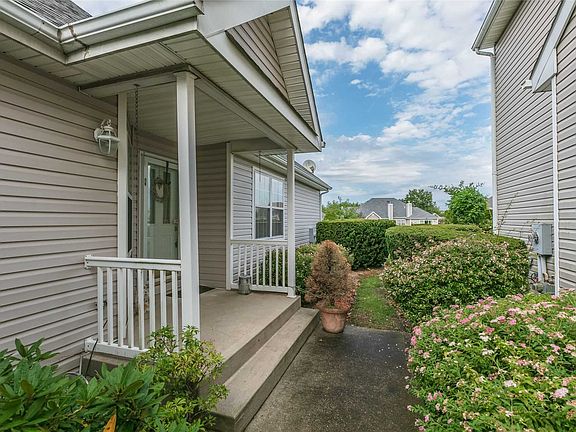 2nd image of 77 Saddle Lakes Dr