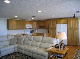 8000 NW 68th St, Miami, FL 33166