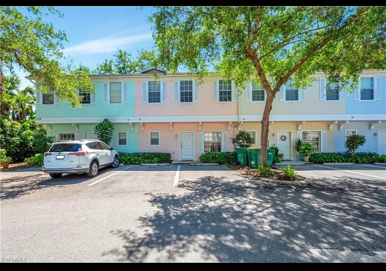 2 bed, 1272 sqft, $2,150 — Photo 1