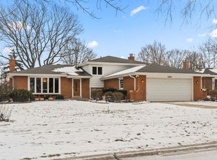 6901 Springside Ave, Downers Grove, IL 60516