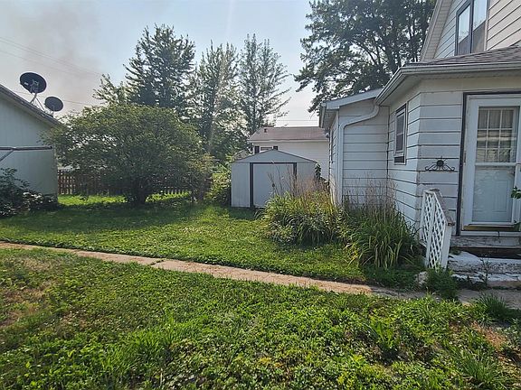 3rd image of 260 W Murdock St