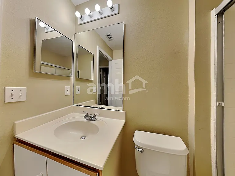 1718 Westminster Trl — Photo 21