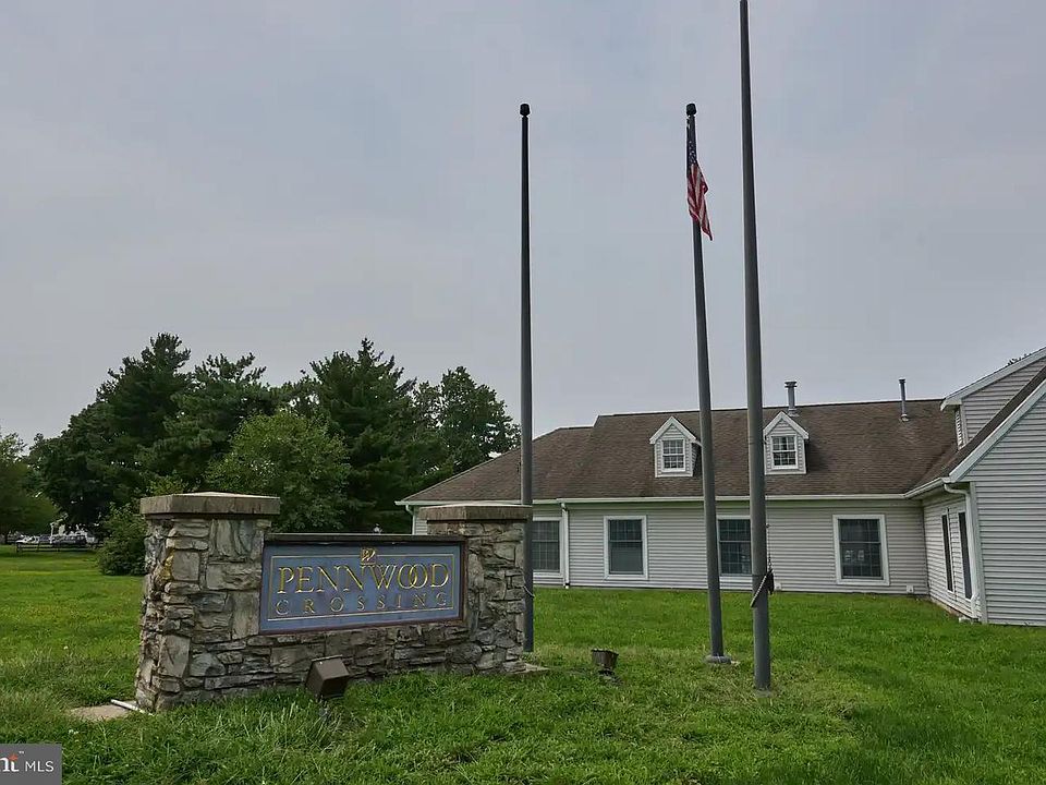 1st image of 3067 Chandler Dr