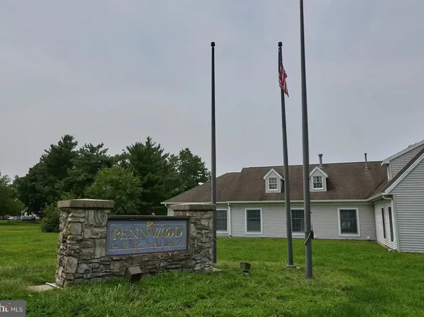3067 Chandler Dr, Morrisville, PA 19067