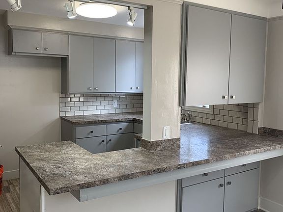 FB025A77-8136-4EAB-99F2-104173F70DDF_1_105_c