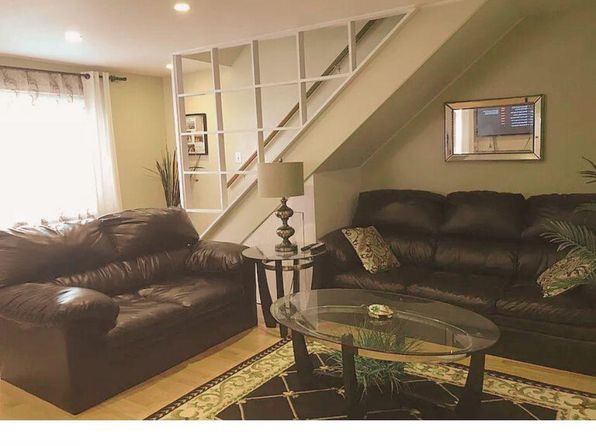 10630 Maple St, Fairfax, VA 22030