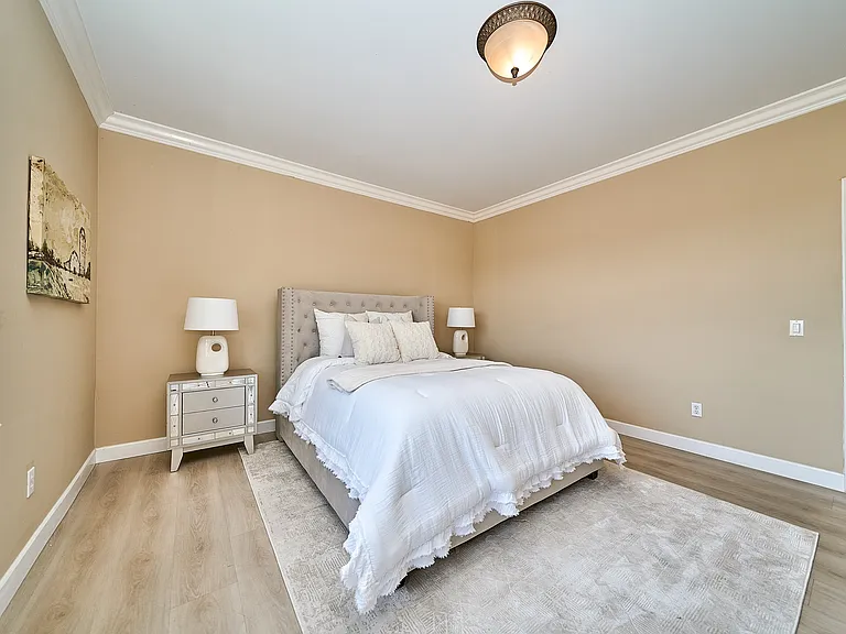 2577 Mountain Ave — Photo 31