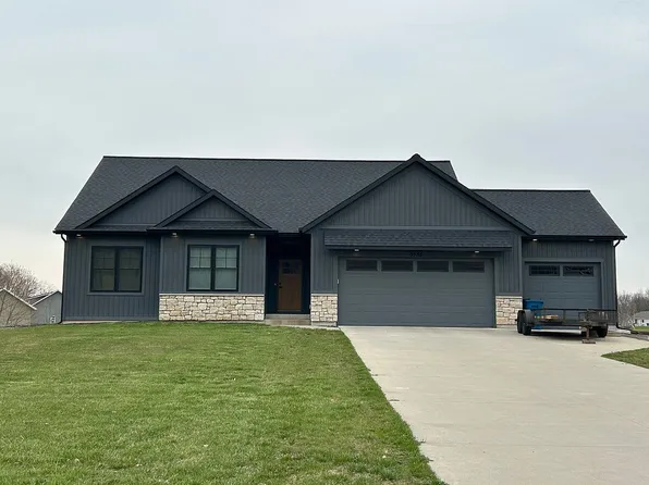 3535 River Ct, Hamilton, MI 49419