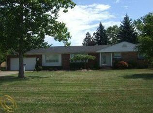 ALLEN Rr 26215, Woodhaven, MI 48183