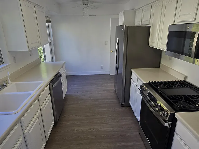 2767 Miradero Dr #C — Photo 7