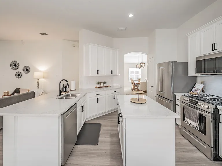 9040 Weller Ln — Photo 14