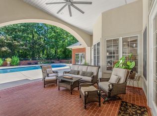 2434 Oakdale St, Tallahassee, FL 32308