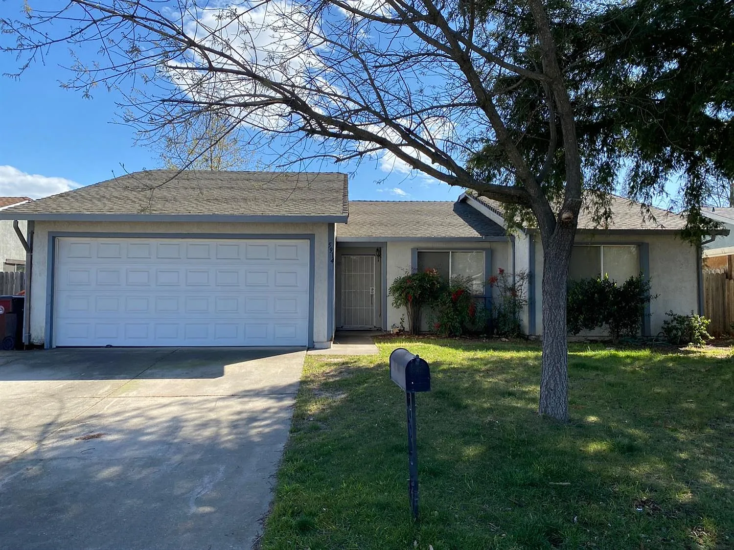 5914 Desiree Ct photo 1