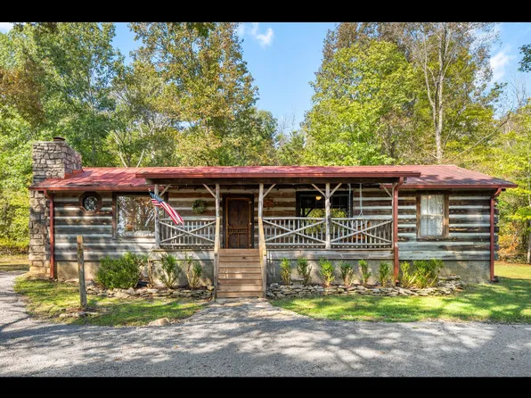 1090 Derryberry Cemetery Rd, Columbia, TN 38401