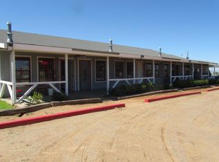 738 Meadowlake Rd, Los Lunas, NM 87031