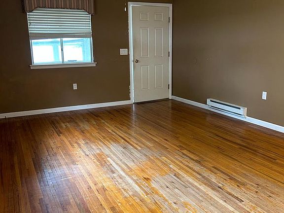 5th image of 239B Columbine Ave