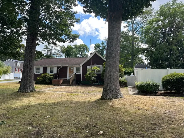 110 Friendship St, Billerica, MA 01821