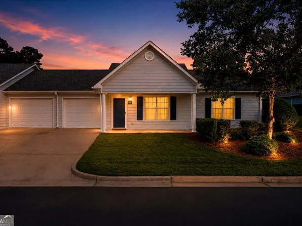 3033 Bentley Park Cir, Gainesville, GA 30504