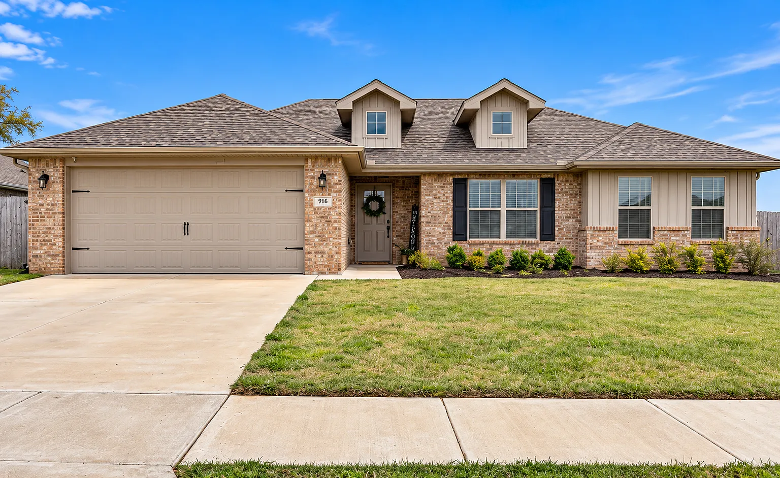 3 bed, 1500 sqft, $2,000 — Photo 1