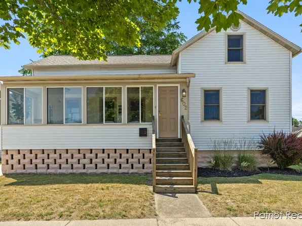 602 Jackson St, Grand Haven, MI 49417
