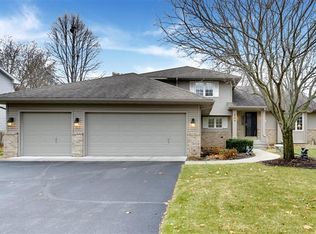 644 Hackmore Dr, Eagan, MN 55123