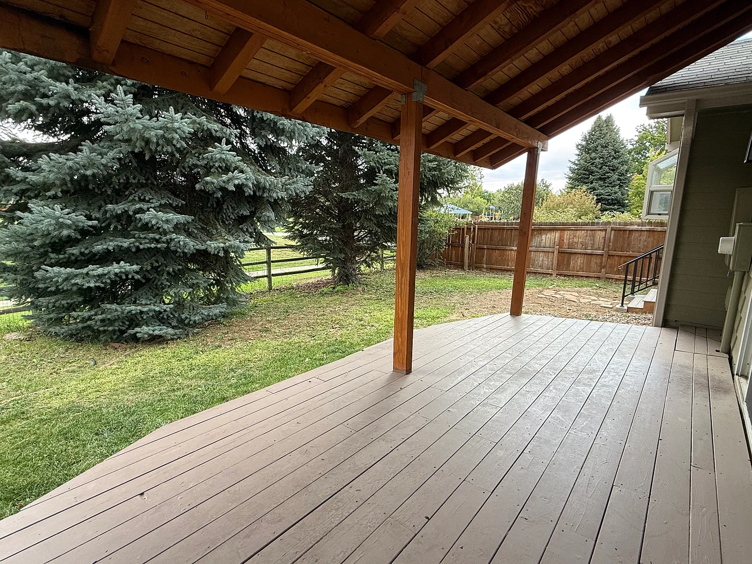 4 bed, 3.5 bath, 2000 sqft, $3,100 — Photo 4