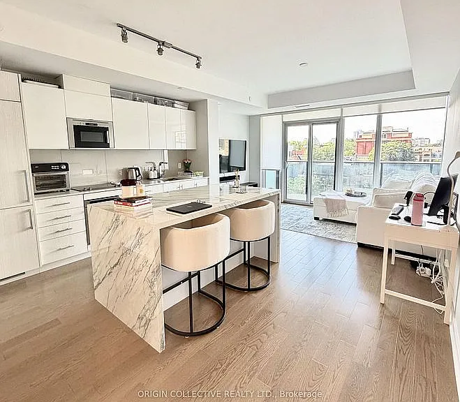 330 Richmond St W #609 — Photo 35