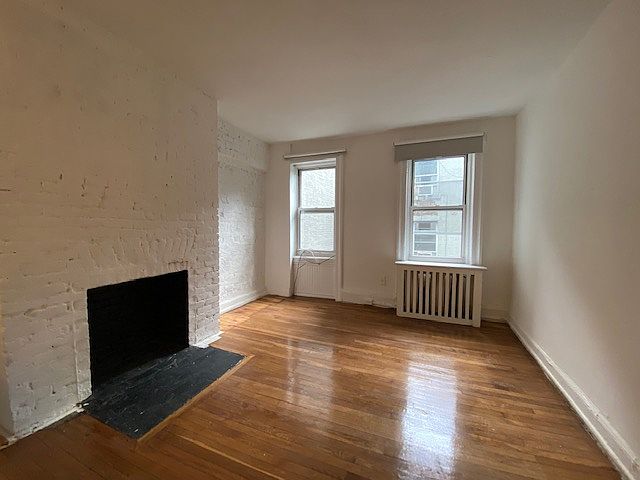 1st image of 244 W 10th St #13