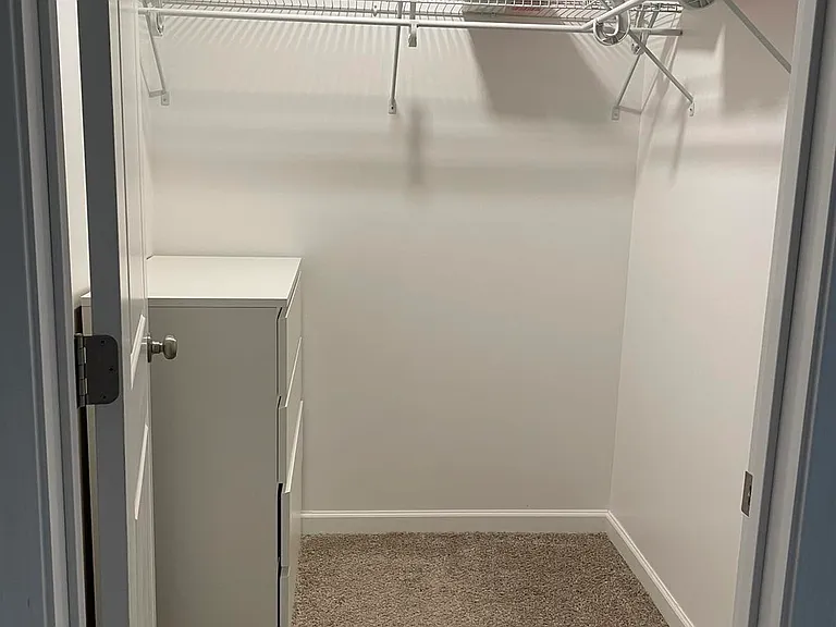 Walking closet