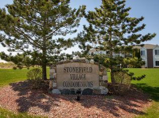 927 Lannon Ter, Racine, WI 53406