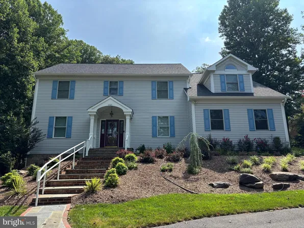 13121 Esworthy Rd, Gaithersburg, MD 20878