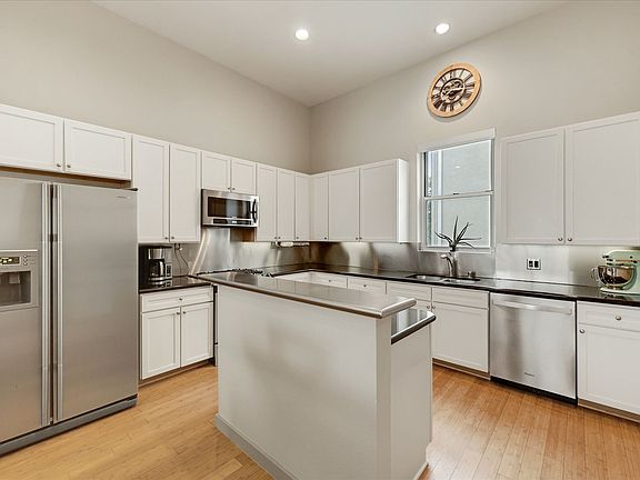 5th image of 745 Cannen John Ln