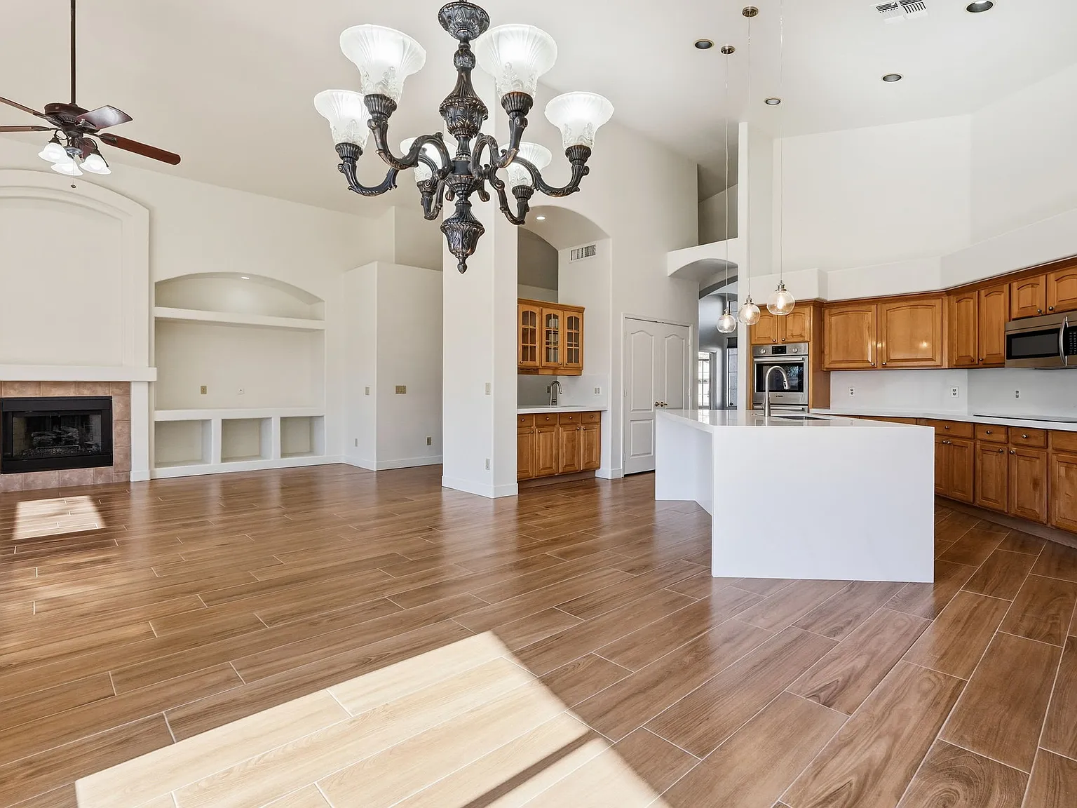 4 bed, 2925 sqft, $3,600 — Photo 2
