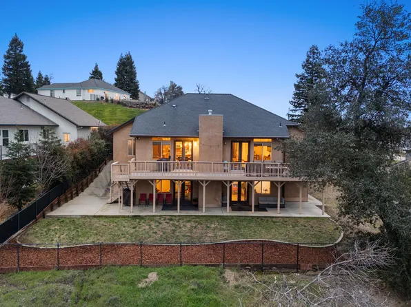 3360 Stanford Dr, Redding, CA 96003