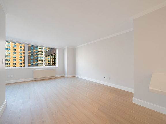 4th image of 140 Riverside Blvd APT 1021