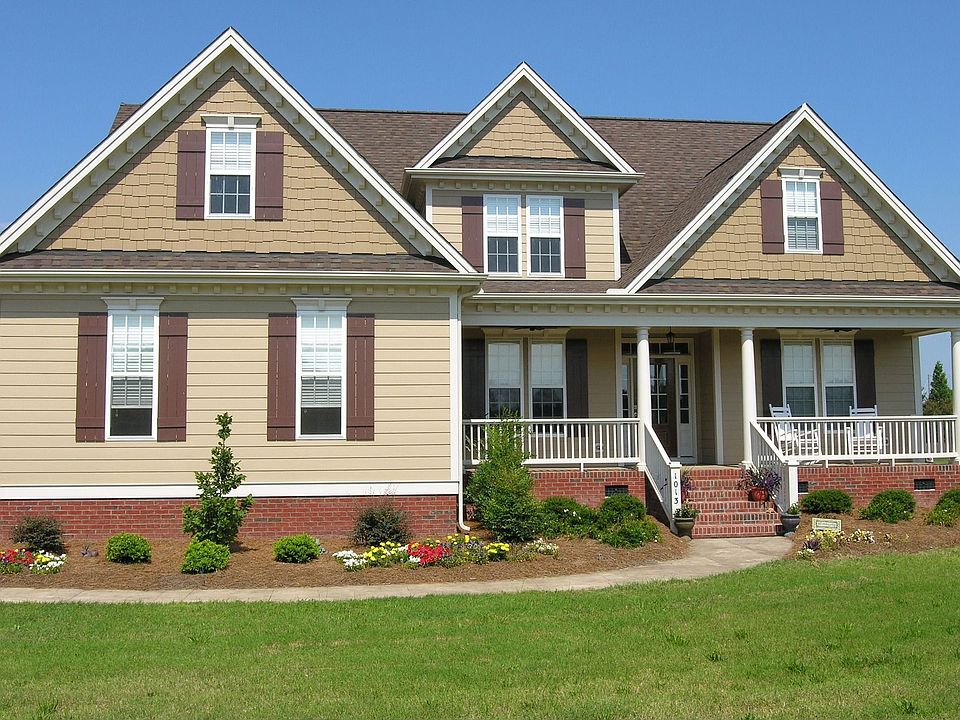 No Detail Spared in this Custom Built Home!