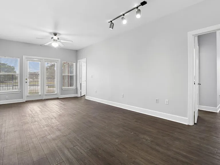 1901 Crossing Pl #3101 — Photo 1
