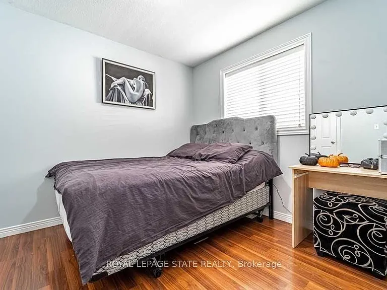 35 McKibbon Ave — Photo 13
