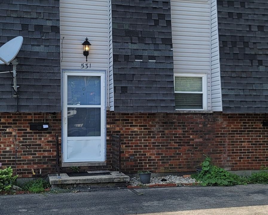 1st image of 531 E Brown Ave
