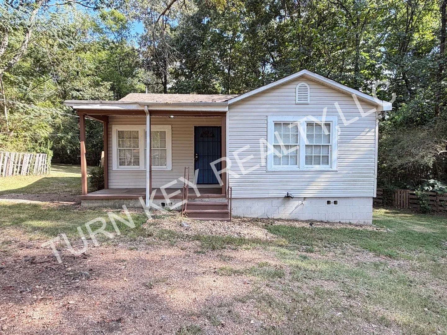 Home Fore Rent In Center Point **Accepts Section 8** — Photo 1